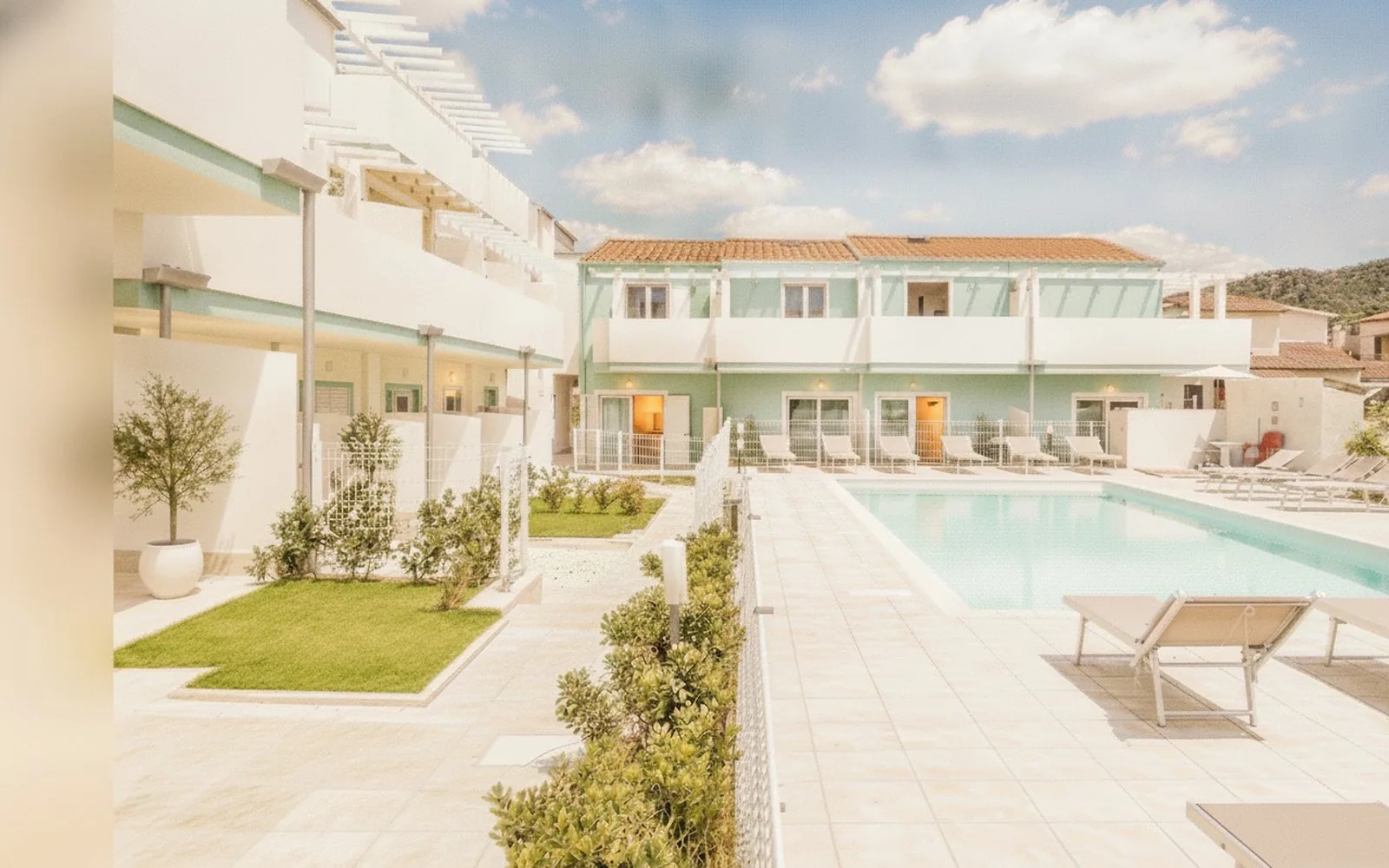 Blue Thermae Retreat — Appartamento con piscina a Santa Maria Coghinas, 